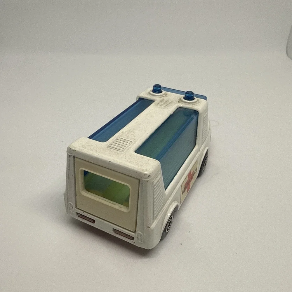 Vintage Lesney 1971 Matchbox Superfast No 46 Stretcha Fetcha Ambulance White
